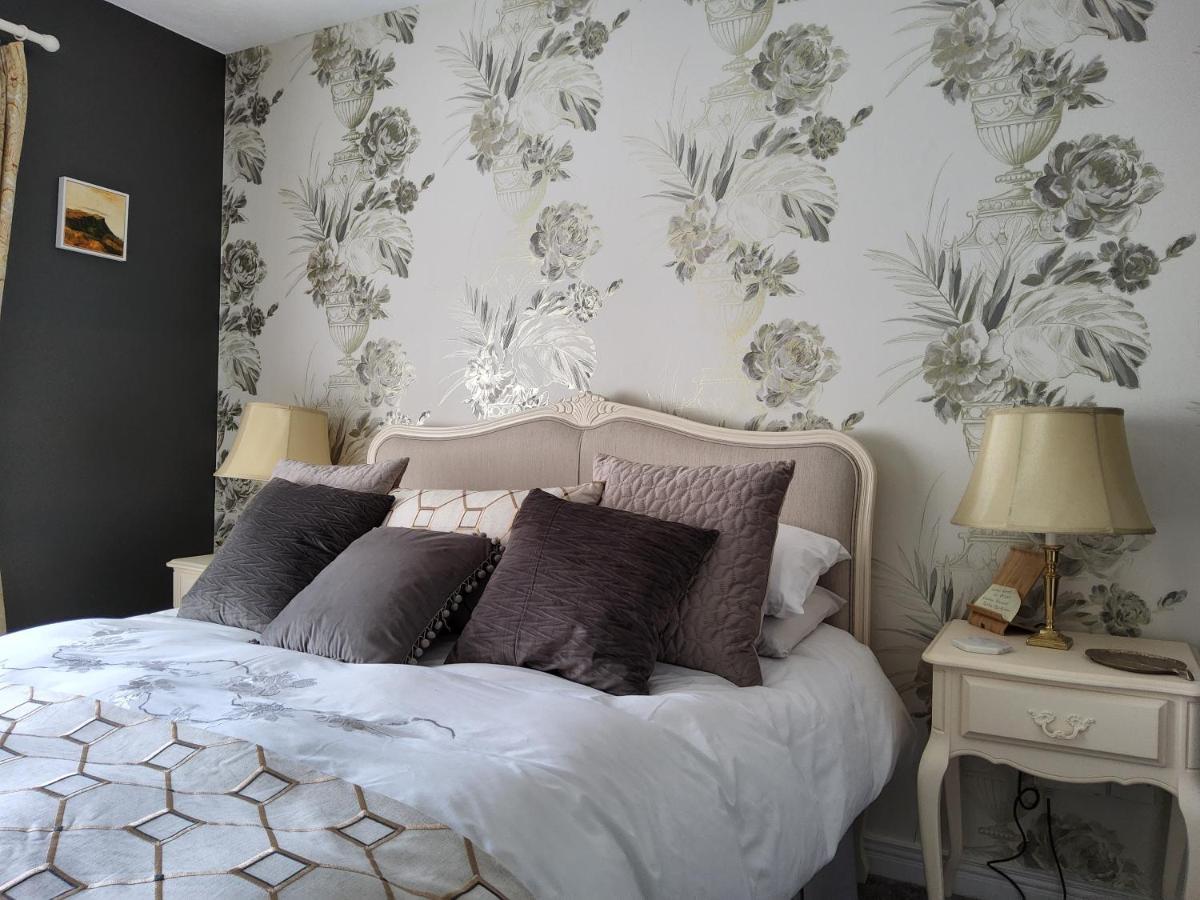 Divine Cottage Ballycastle Esterno foto